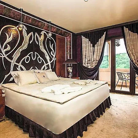 ホテル Royal Castle Design &